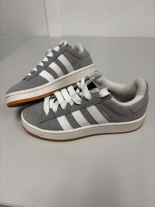 Zapatillas Adidas Campus Grises y Blancas