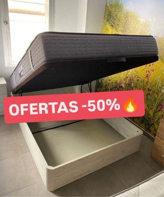 Liquidazione di divani, letti e armadi