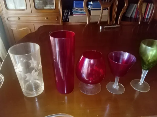 Juego de copas y vasos vintage