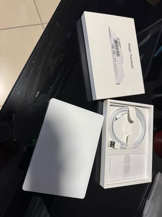 Apple Magic Trackpad 2