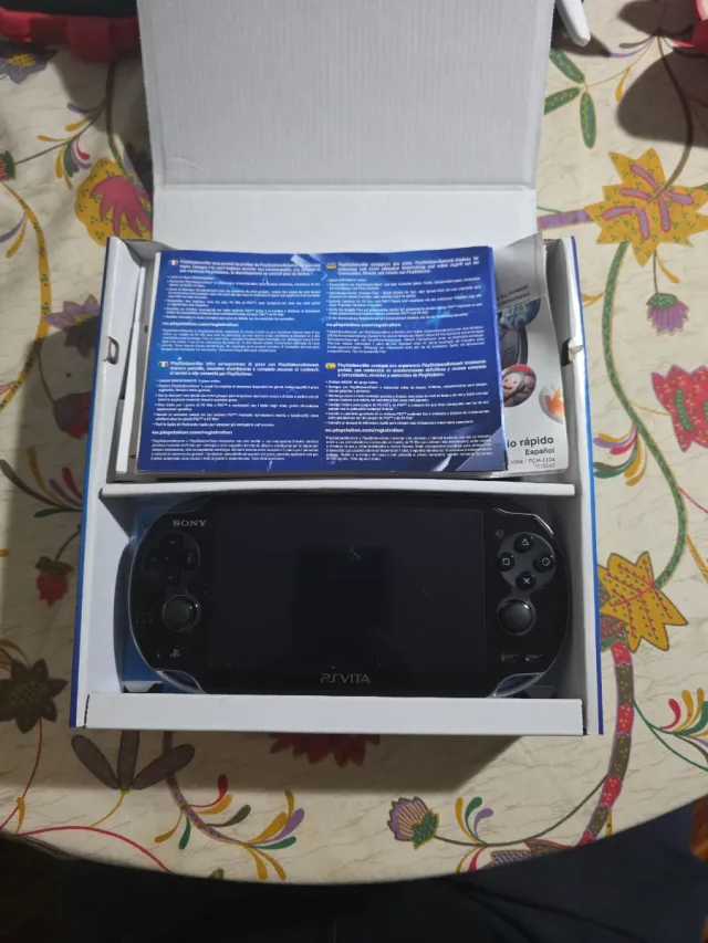 Consola Sony PS Vita Wi-Fi Preta