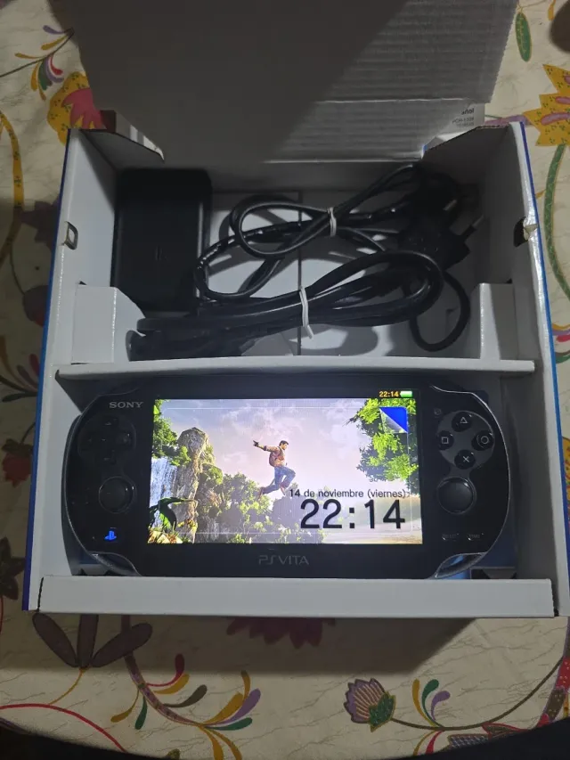 Consola Sony PS Vita Wi-Fi Preta