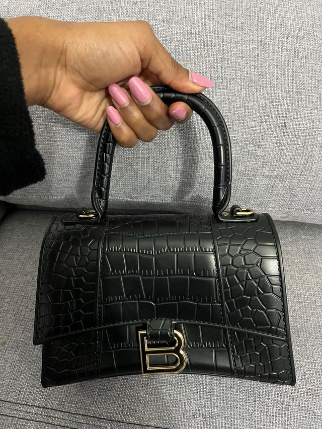 Bolso negro efecto piel cocodrilo