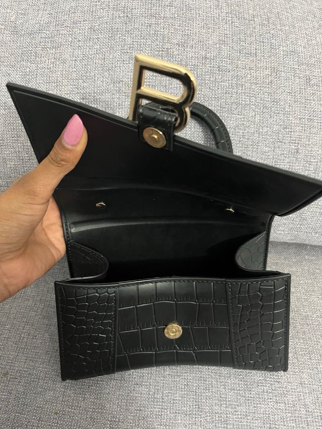 Bolso negro efecto piel cocodrilo