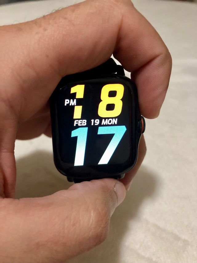 Reloj Smartwatch FM08 Negro y Multicolor