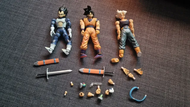Figuras Goku, Vegeta y Trunks
