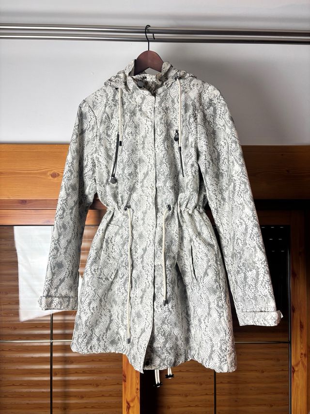 Parka Miller&Monroe Estampado Serpiente Talla 40