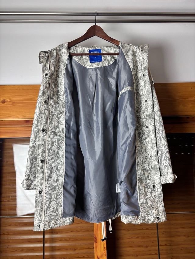 Parka Miller&Monroe Estampado Serpiente Talla 40