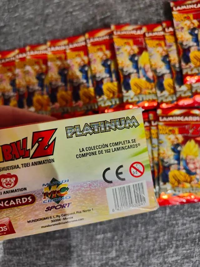 Caja completa Dragon Ball Z Platinum 30 Sobres