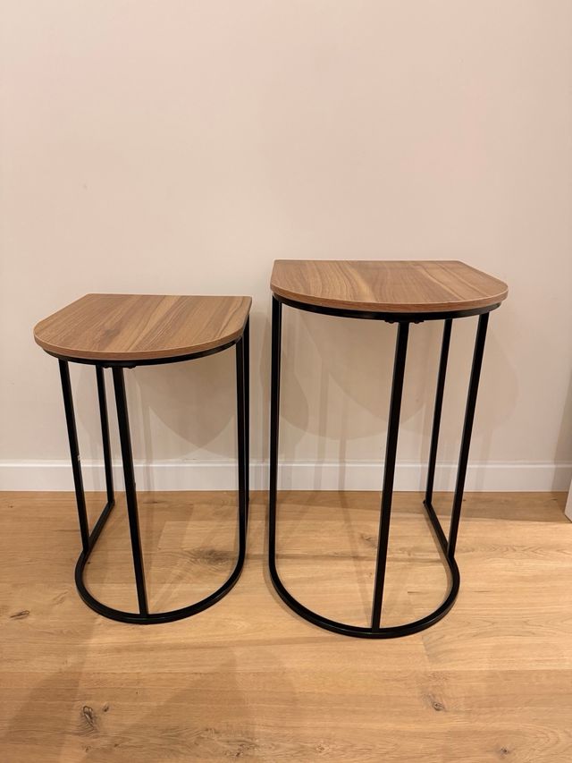 Juego 2 mesas auxiliares madera y metal