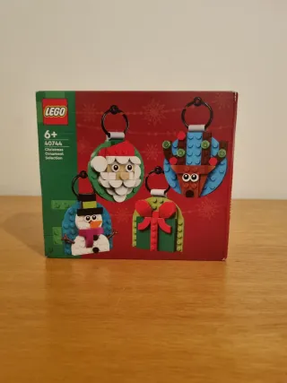LEGO 40744 - Christmas Ornament Selection