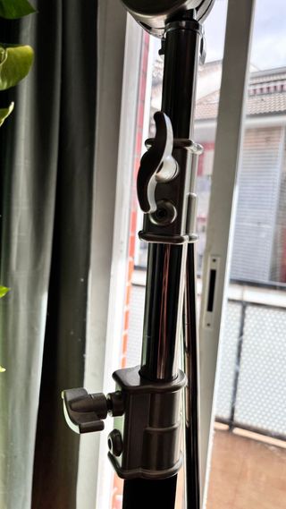 Trípode Neewer Pro 330cm