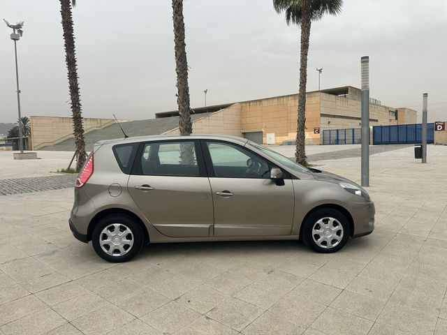 Renault Scenic Emotion dCi 110 eco2