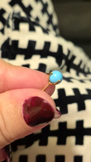 Pendientes oro 18k y turquesas naturales.