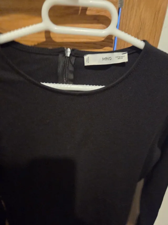 Vestido negro con pedrería Talla M