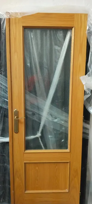 Varias Puertas de madera maciza inclui 2 de seguri