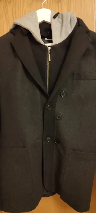 Americana Adolfo Domínguez Gris y Negra