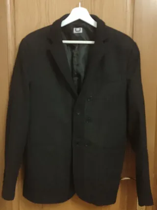 Americana Adolfo Domínguez Gris y Negra