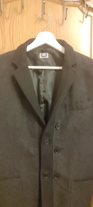 Americana Adolfo Domínguez Gris y Negra