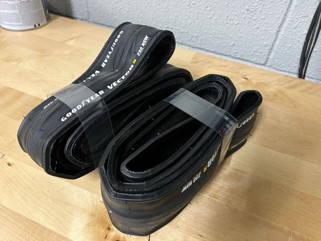 Goodyear Vector R Z30 NSW Neumáticos