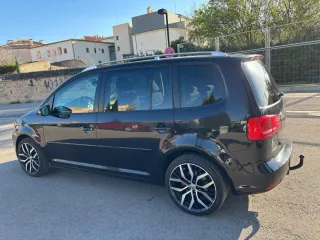 Volkswagen Touran 2011