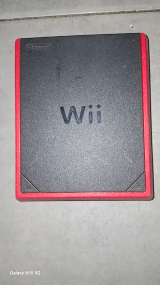 Nintendo Wii Mini Negra y Roja