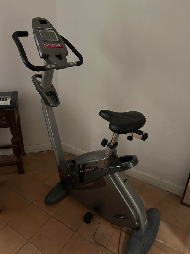 Bicicleta Estática BH Fitness