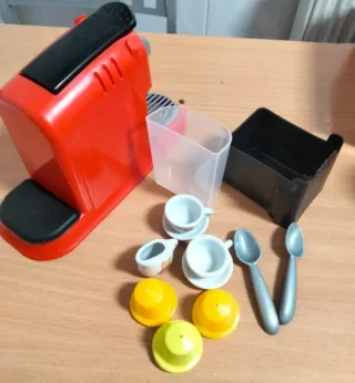Juego de cocina: cafetera, licuadora y gofrera