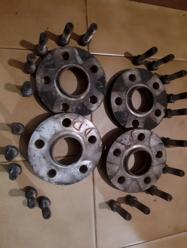 Separadores de rueda 5x100 (4 uds)