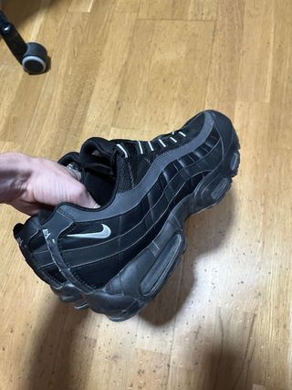 Nike Air Max 95 Negro/Gris