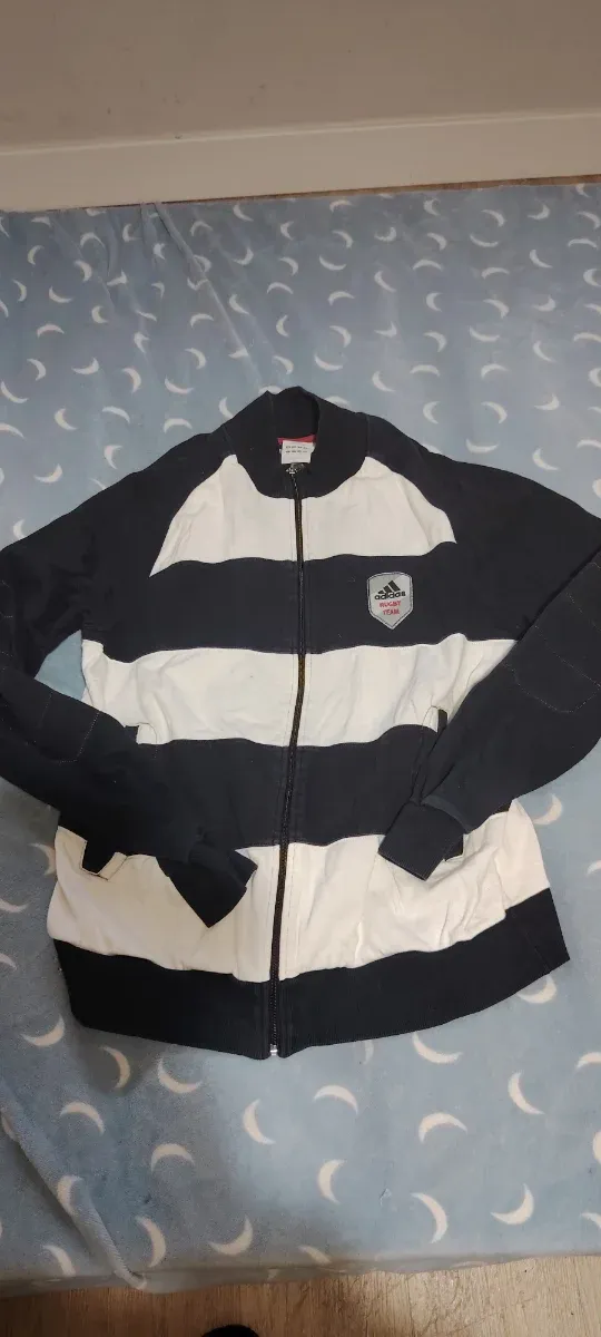 Sudadera Adidas Rayas Negras y Blancas