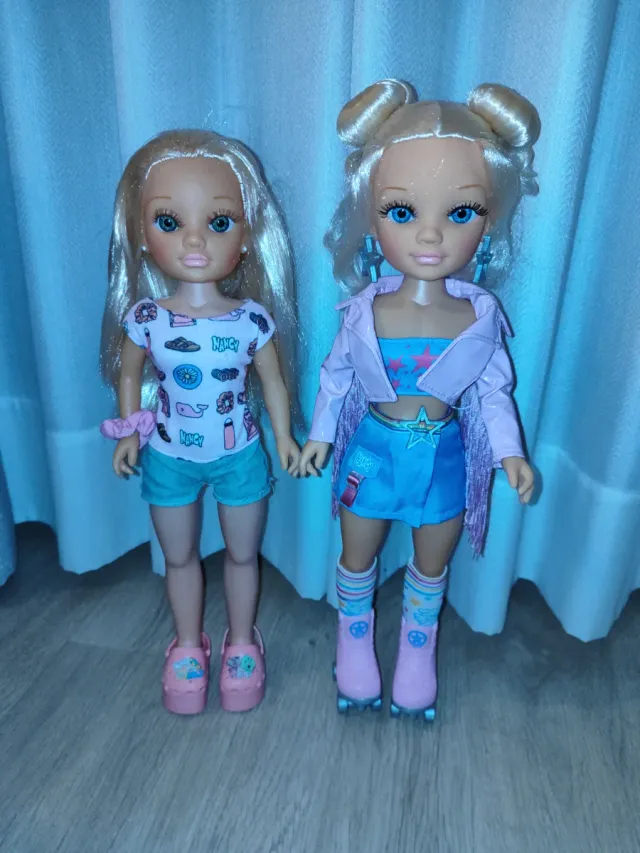 Dos muñecas Nancy casi nuevas