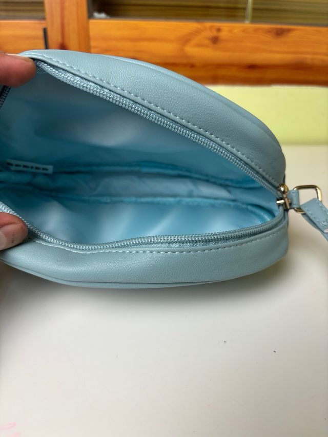 Bolso bandolera Rodier azul celeste acolchado