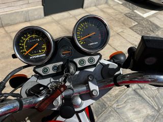 Hyosung GT 250 Comet