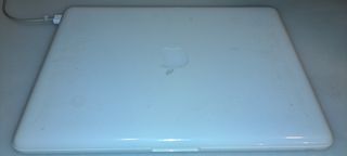 MacBook finales 2009 produccion musical y diseño