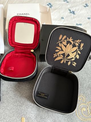 Neceser: Moschino, Chanel, Versace, Dior y MK