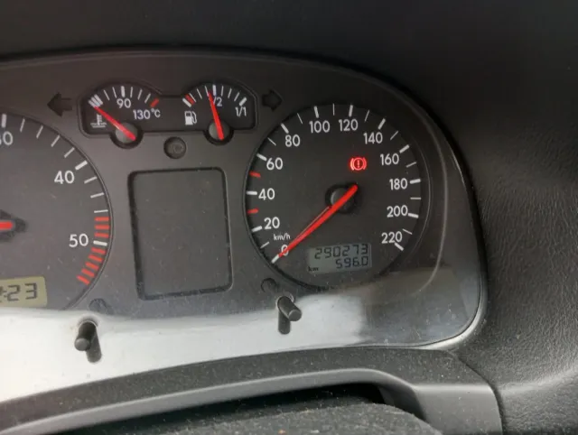 Volkswagen Golf 1.9tdi