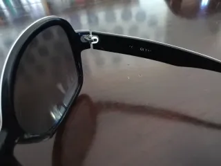 Occhiali da sole Guess & Escada