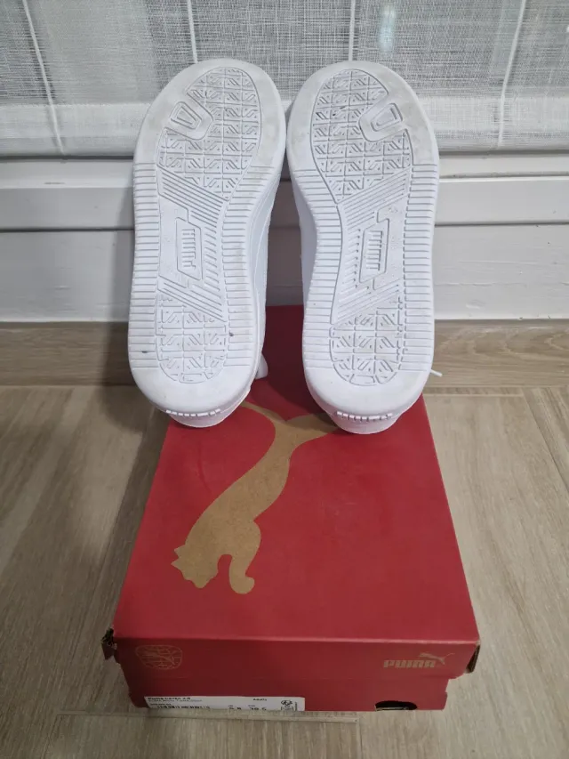 Zapatillas Puma Blancas Talla 38,5, SIN ESTRENAR
