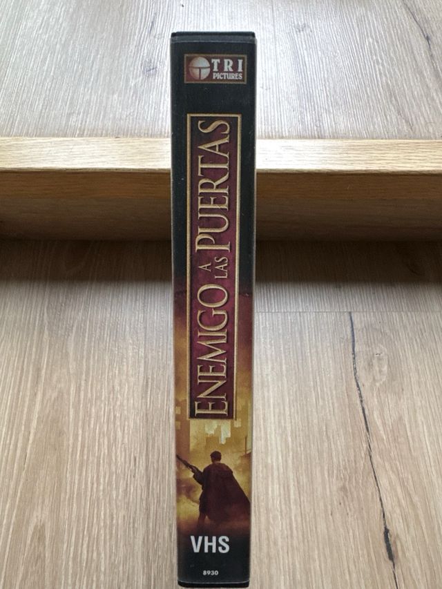 VHS Enemigo a las Puertas