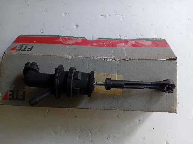 Bomba pedal embrague Citroen C5