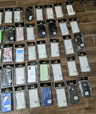 Cover Smartphone 188 pezzi + 90 Vetri Protettivi