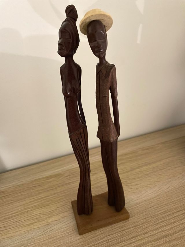 Coppia statuette etniche in legno