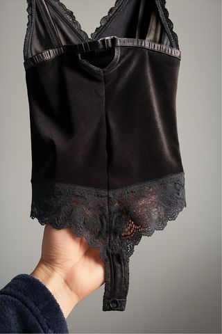 Body Intimissimi Terciopelo y Encaje Negro Talla M