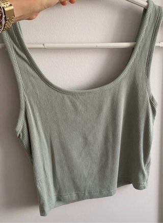 Top corto canalé verde claro