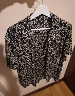 Camisa Zara Estampada Talla L