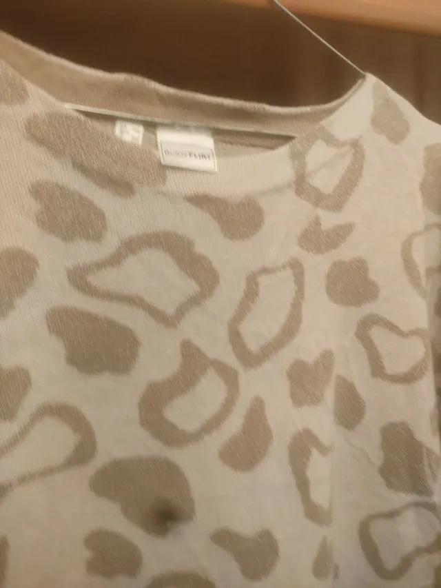 Jersey moderno estampado animal print