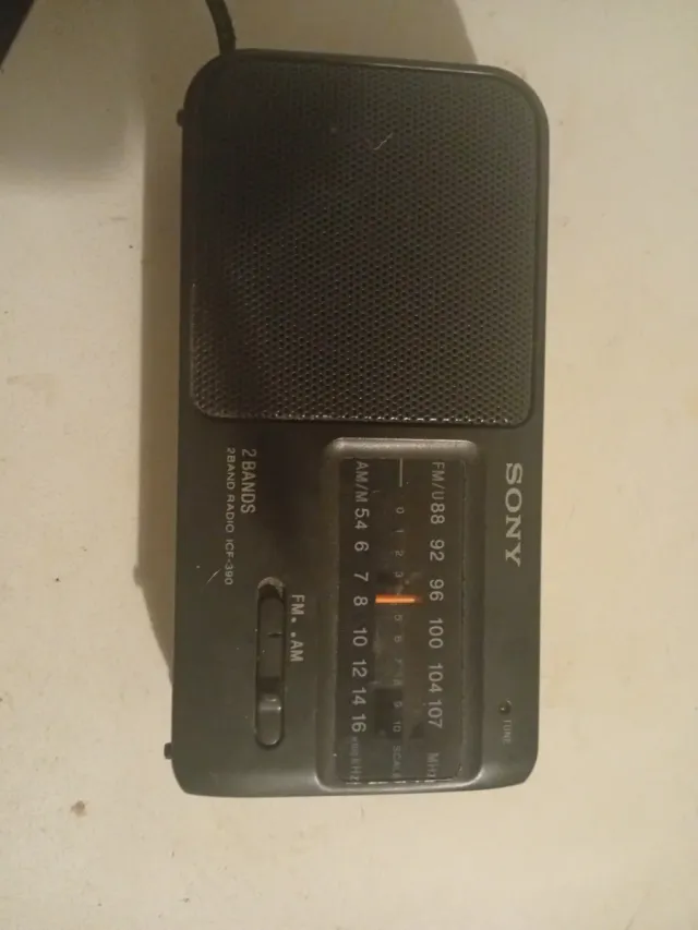 Radio Sony 2 Bandas ICF-390