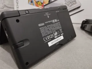 Nintendo DS Lite Guitar Hero Edición Limitada