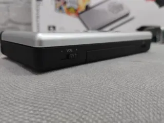 Nintendo DS Lite Guitar Hero Edición Limitada